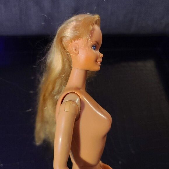 Vintage 1979 Mattel Beauty Secrets Barbie With Poseable Arms 1702 Blonde - Picture 8 of 13